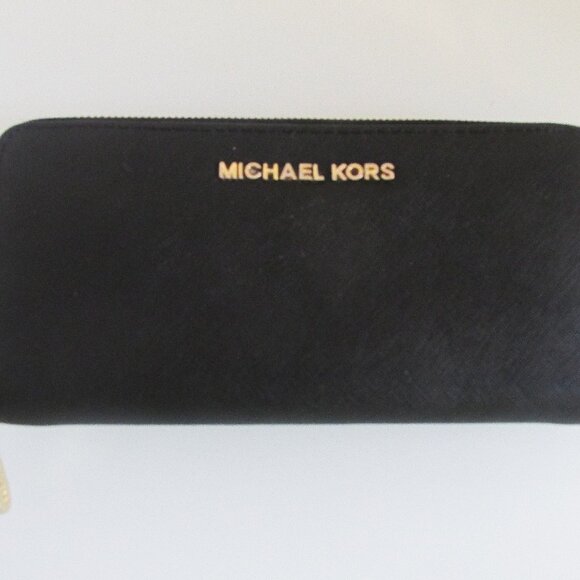 Michael Kors Handbags - Michael Kors Zip Around Flat Wallet